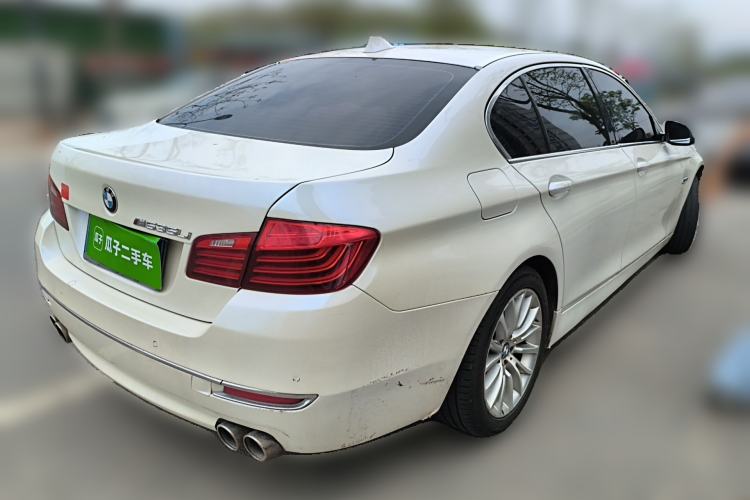 Used BMW 5 Series 2014 525Li Luxury Design Package Rear Right 45 Deg