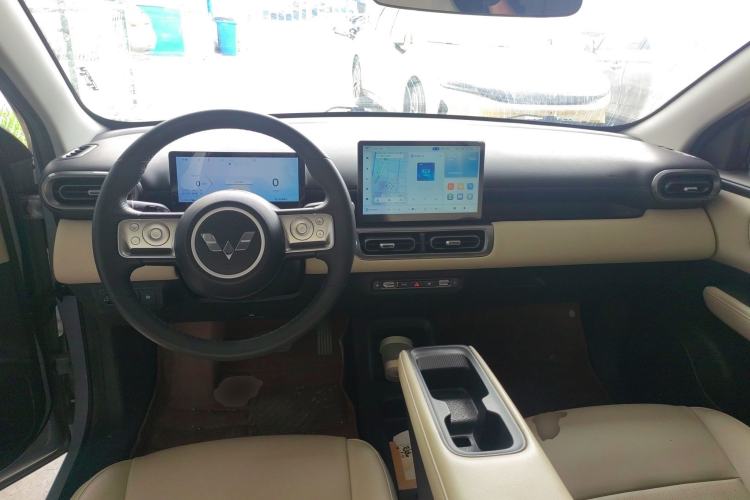 Used Wuling Bingo PLUS 2024 510 km Flagship Edition Four-Seater Version Center Console