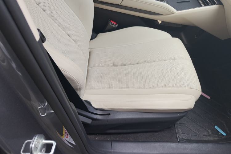 Used BYD Qin L 2024 DM-i 80KM Leading Model
