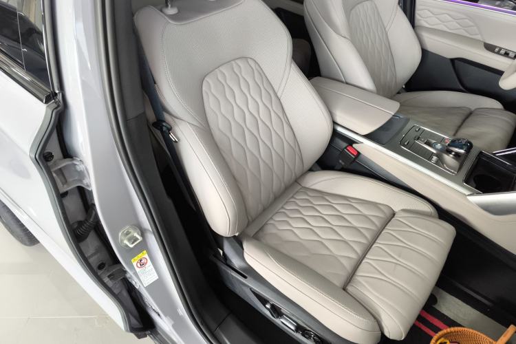 Used BYD Tang New Energy 2025 Intelligent Driving Version DM-i 115KM Flagship Edition Right Front Seat