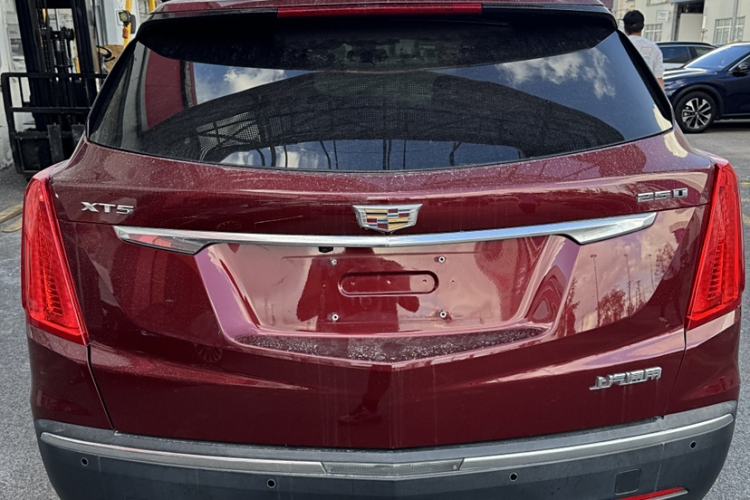 Used Cadillac XT5 2016 25T Luxury Model
