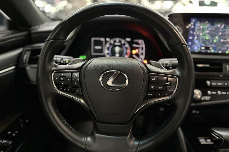 Used Lexus ES 2022 200 Excellence Edition Interior 7