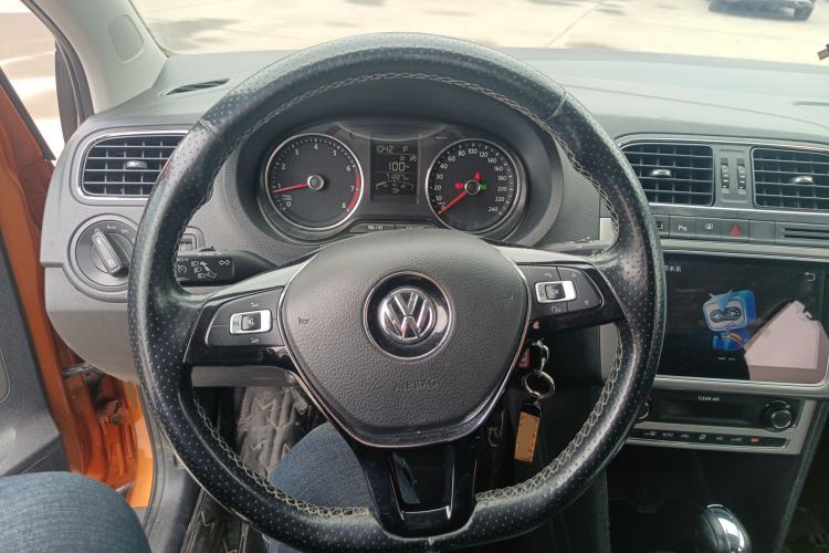 Used Volkswagen Polo 2018 1.5L Cross Polo Automatic Steering Wheel