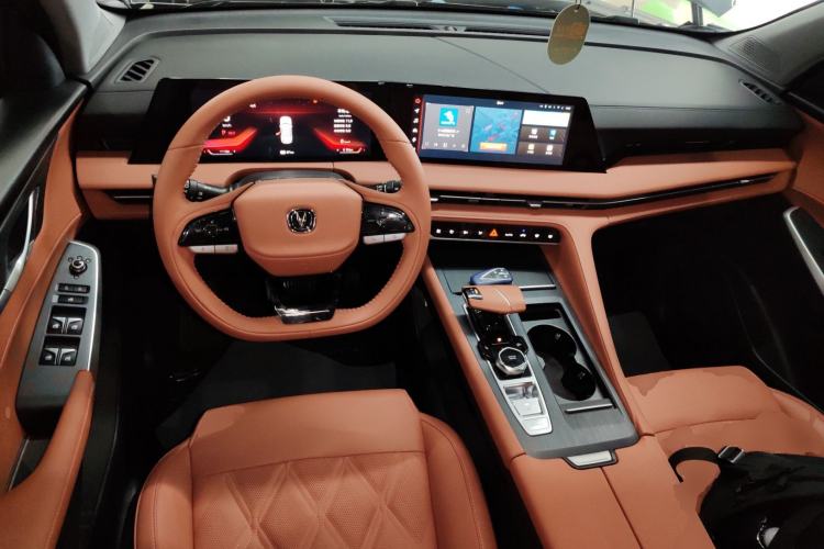 Used CHANGAN CS75 PLUS iDD 2023 ZhiDian iDD Smart Leading Model