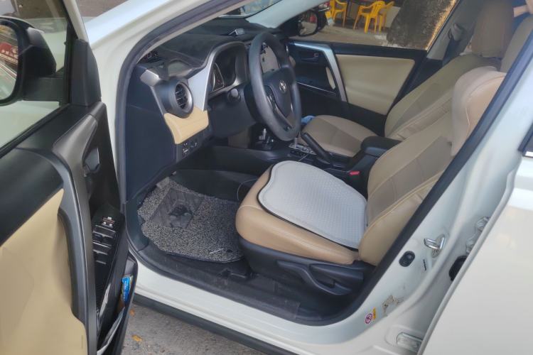 Used Toyota RAV4 2016 2.0L CVT Two-Wheel Drive Urban Edition China V Standard