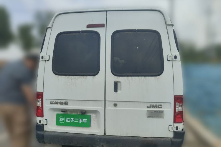 Used JMC Transit 2019 2.8T Commercial Version Long Wheelbase Mid-Roof 6-Seater Rear Single Tire China VI Emission Standard – JX493 Rear