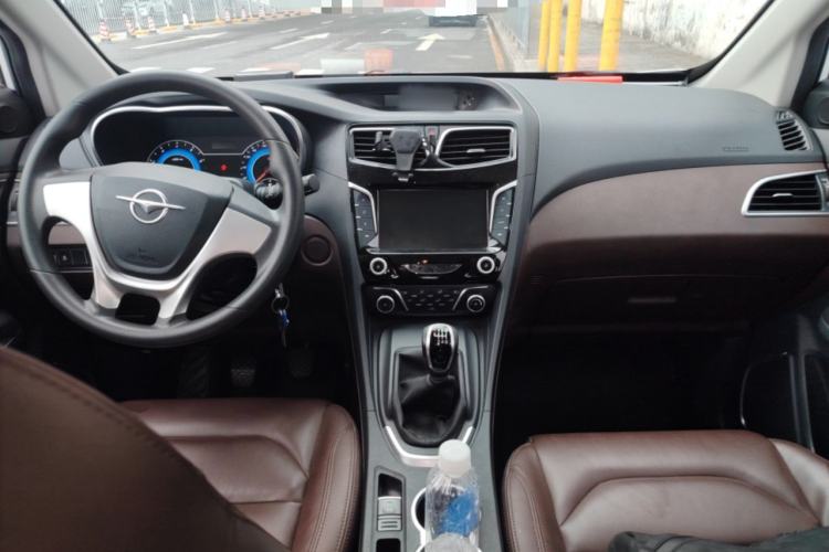 Used Haima V70 2016 2.0L Manual - Enjoyment Version 6 Seats