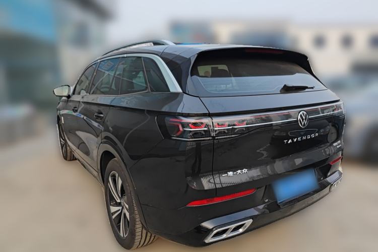 Used Volkswagen Tavendor 2024 380TSI All-Wheel Drive R-Line Cruise Edition Exterior 2