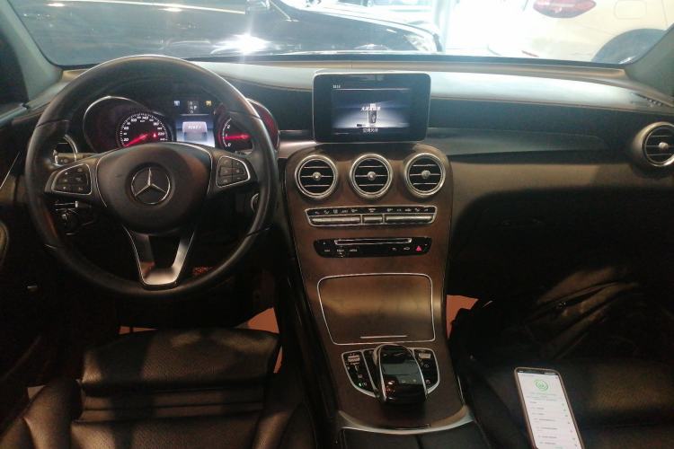 Used Mercedes-Benz GLC 2016 GLC 300 4MATIC Dynamic Model
