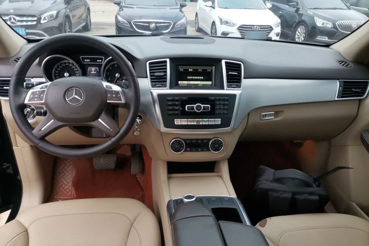 Used Mercedes-Benz M-Class 2015 ML 320 4MATIC