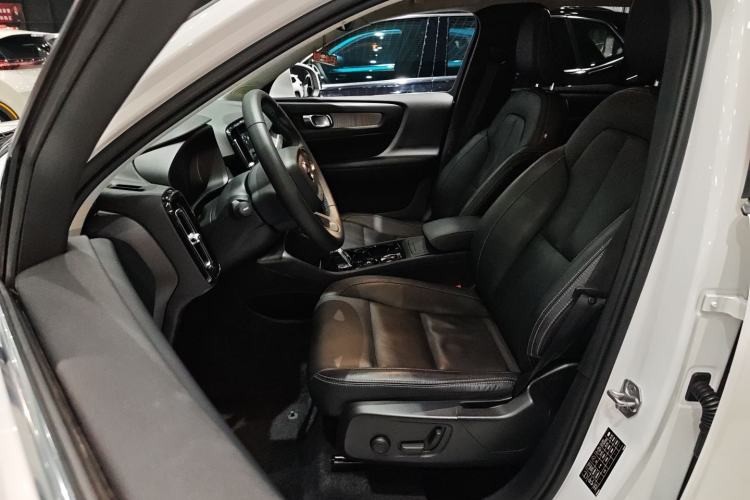 Used Volvo XC40 2022 T4 Four-Wheel Drive Smart & Luxurious Edition
