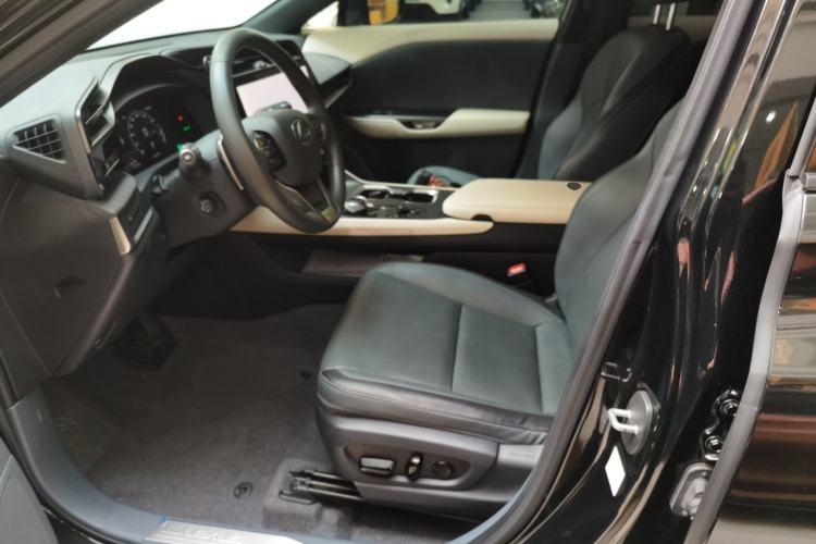 Used Lexus RZ 2023 450e All-Wheel Drive Luxury Edition
