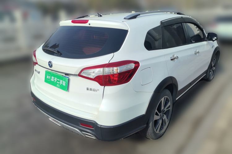 Used Venucia T70X 2015 2.0L Manual RuiXiang Sport Edition