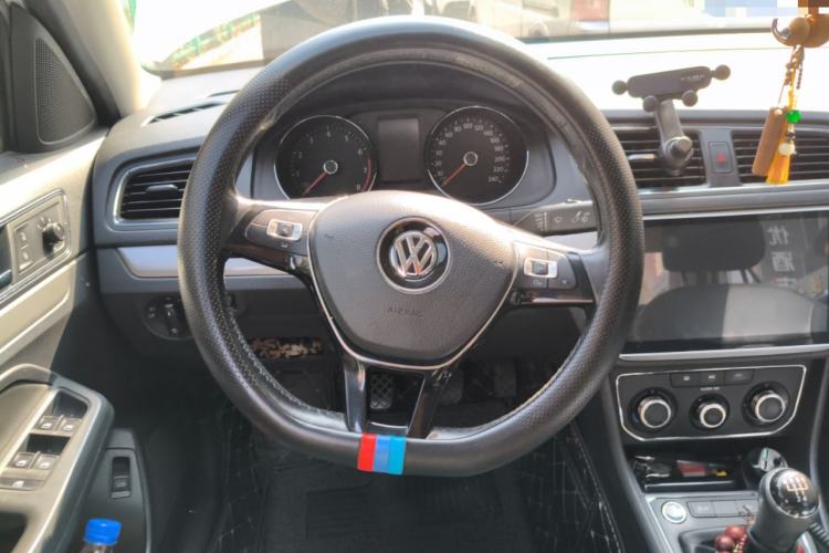 Used Volkswagen Lavida 2017 1.6L Manual Comfort Edition Steering Wheel