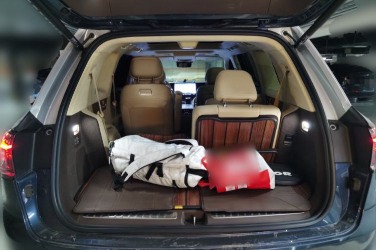 Used Hima AITO M9 2024 Range-Extended Ultra Version 42 kWh 6-Seater Model Trunk