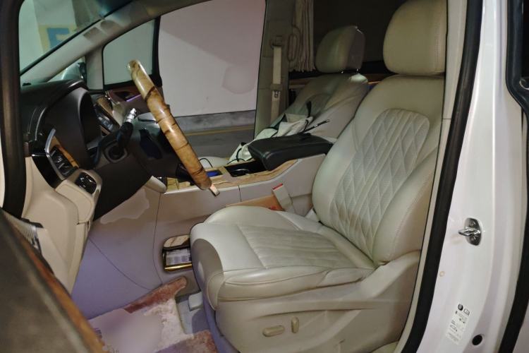 Used Buick GL8 2018 ES 28T Comfort Model China VI Standard Left Front Seat