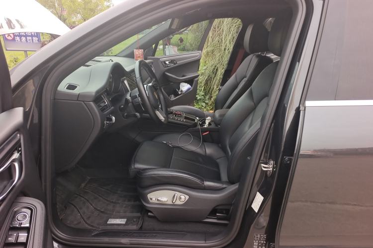 Used Porsche Macan 2020 Macan 2.0T Left Front Seat