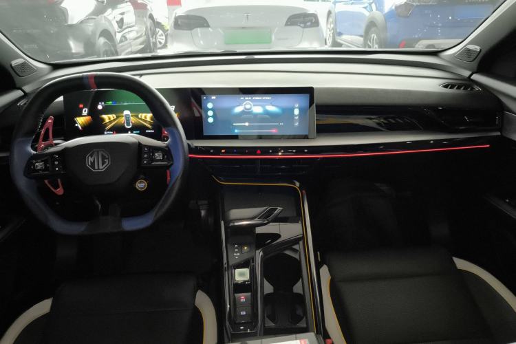 Used MG 5 Scorpio 2022 1.5T Trophy Sport Luxurious Edition