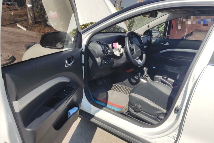 Used Kia kx1 Stonic 2021 1.4L CVT Fun & Sunroof Model