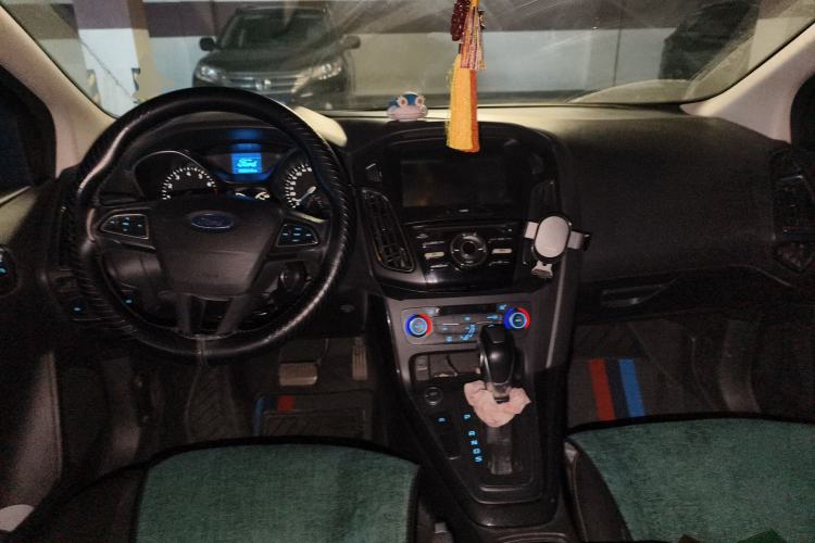 Used Ford Focus 2017 Hatchback EcoBoost 125 Automatic - Ultra-Powerful Style Edition with Smart Drive Features