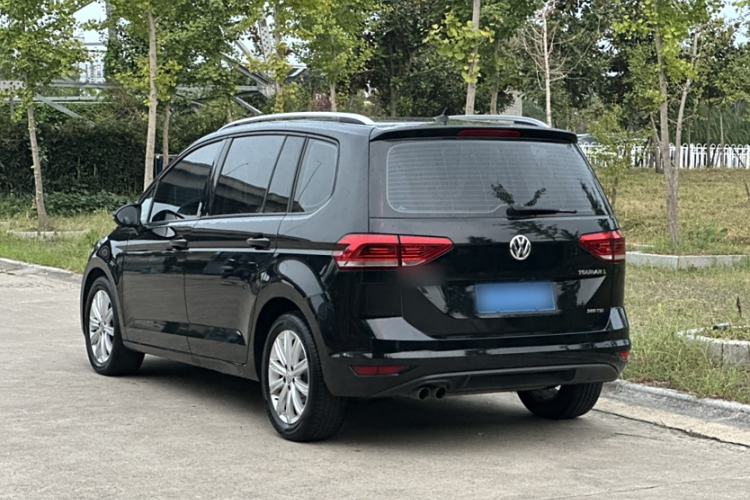 Used Volkswagen Touran 2021 Touran L 280TSI DSG Comfort Edition 7 Seats
