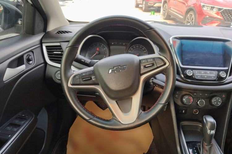 Used Chevrolet Monza 2020 Light Hybrid Redline 320T Dual-Clutch Joyful Edition Steering Wheel
