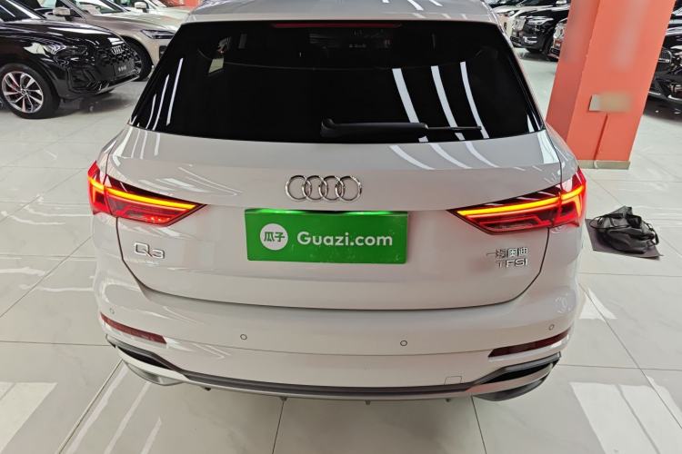 Used Audi Q3 2021 40 TFSI Fashion Dynamic Model
