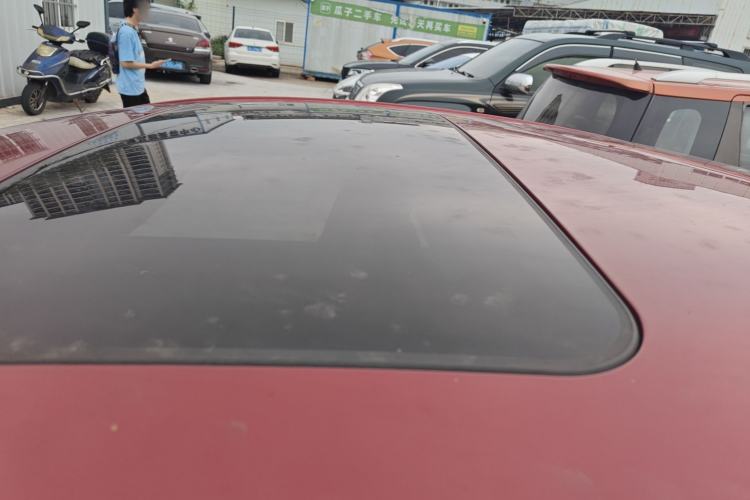 Used Chevrolet Cruze 2017 1.5L Automatic Pioneer Sunroof Edition Roof