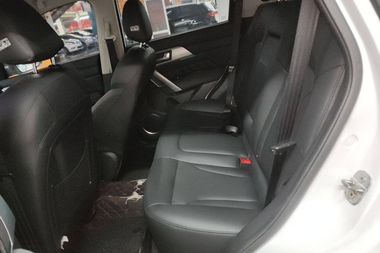 Used Haval H2 2016 Red Label 1.5T Manual Two-Wheel Drive Elite Model