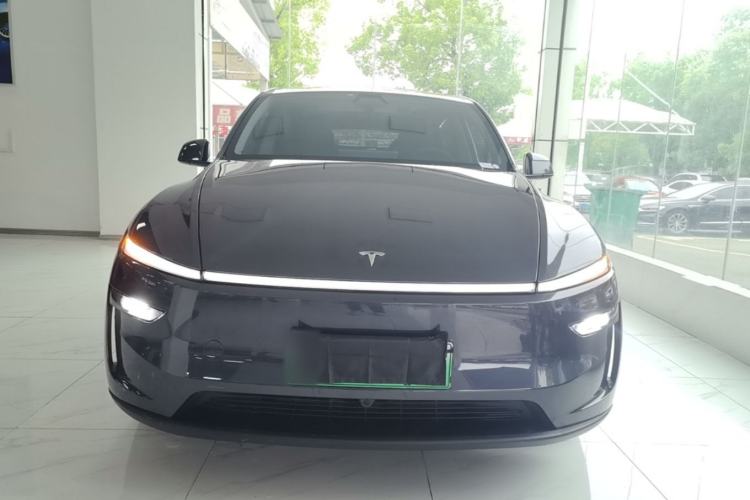 Used Tesla Model Y 2025 Rear-Wheel Drive First Edition Front