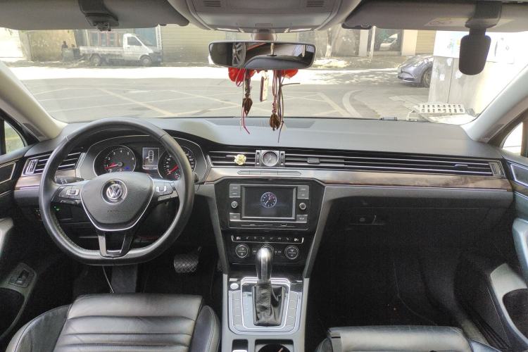 Used Volkswagen Magotan 2018 Facelift 380TSI DSG Luxury Version
