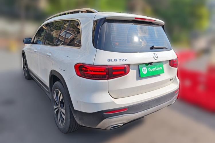 Used Mercedes-Benz GLB 2023 Refreshed GLB 200 Dynamic Edition Exterior 3