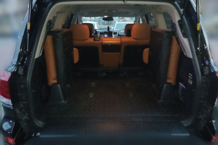 Used Lexus LX 2013 570