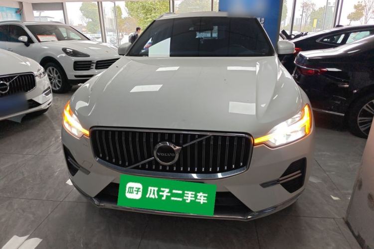 Used Volvo XC60 2024 B5 4x4 Smart Luxury Edition