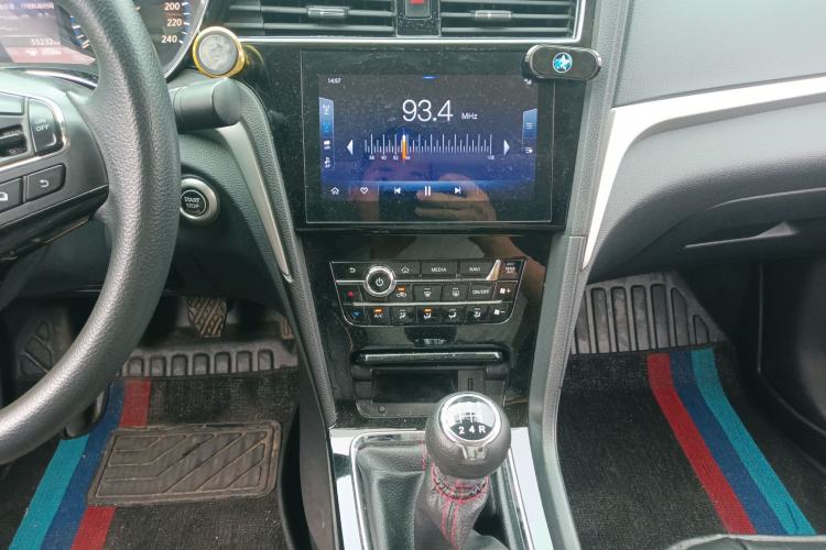 Used Venucia D60 2019 1.6L XL Manual SmartConnect Elite Edition
