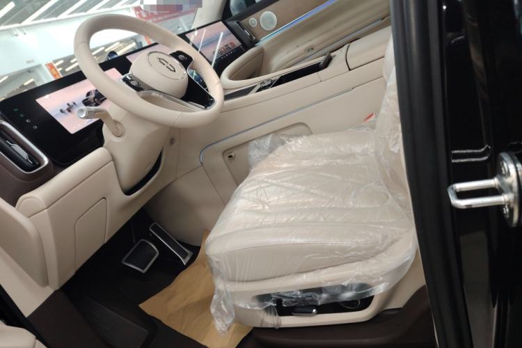 Used Hima AITO M9 2024 Range-Extended Ultra Version 42 kWh 6-Seater Model
