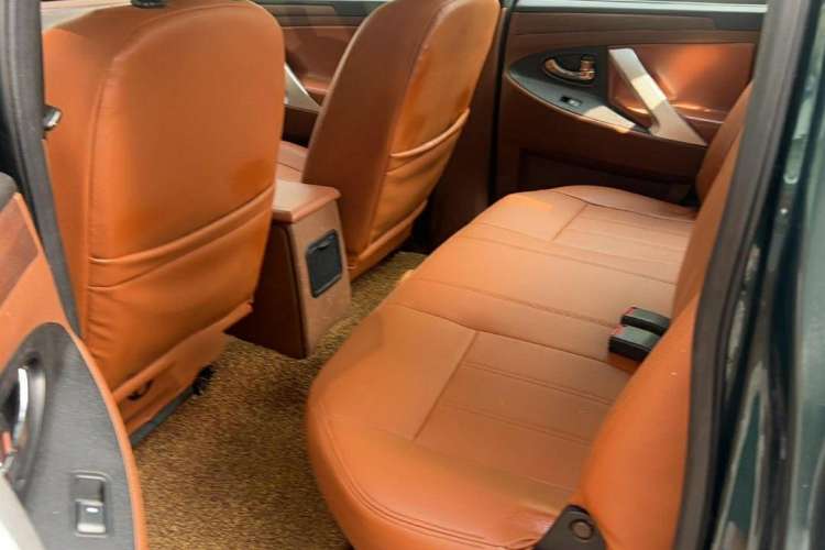 Used Higer Longwei 2015 2.8T Diesel Manual Two-Wheel Drive Big Double Classic Edition JE493