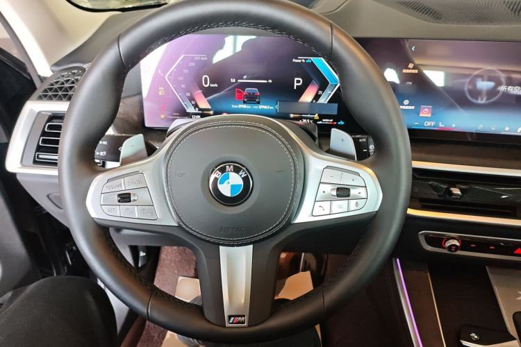 Used BMW X5 2025 Model, xDrive 30Li Prestige M Sport Night Package
