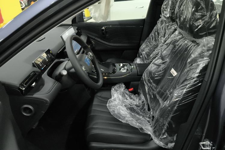 Used AION V 2024 Aion Tyrannosaurus 520 Smart Luxury Edition