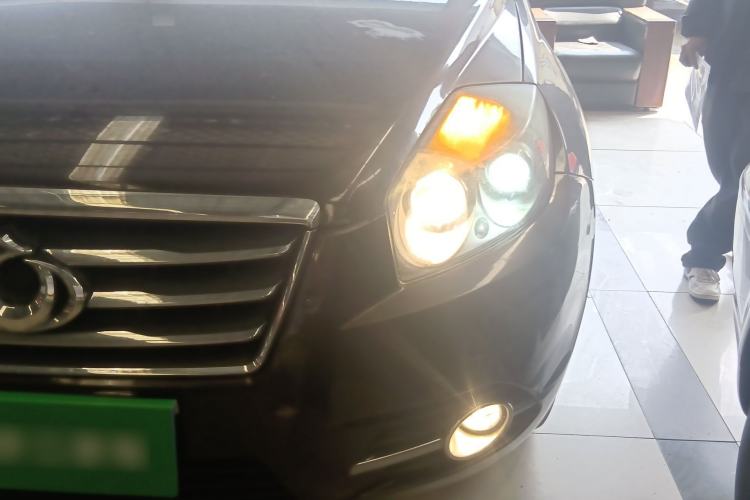 Used Geely Auto GX7 2015 Classic Edition 1.8L Manual Elite Model China V Standard Left Front Headlight