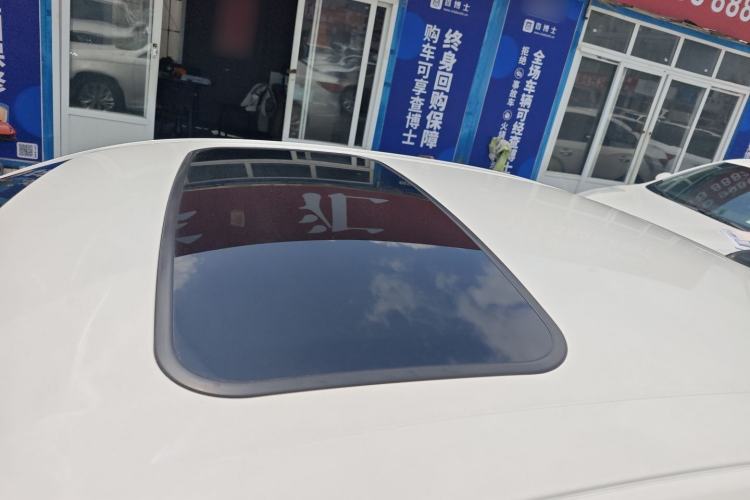 Used Ford Escort 2015 1.5L Automatic Fashion Model Roof