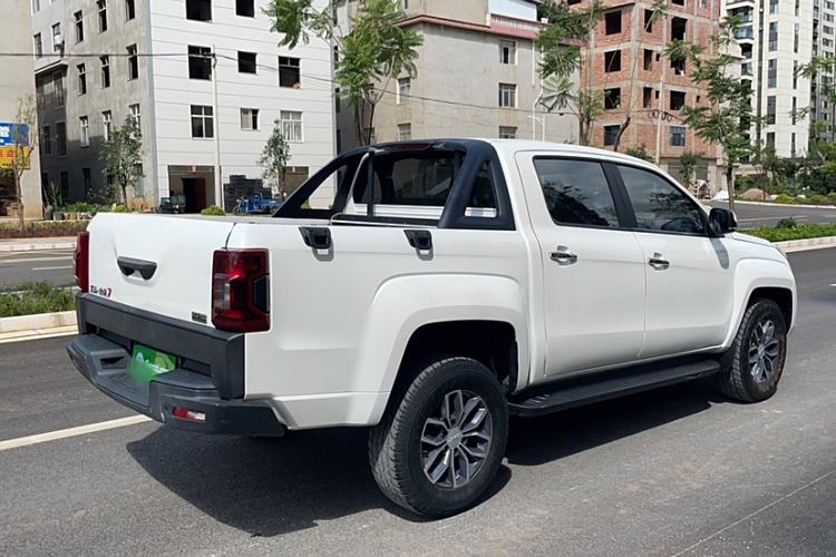 Used JMC Yuhu 7 2022 2.0T Manual Diesel 4x4 Comfort Version Standard Wheelbase
