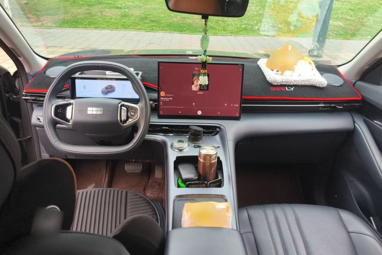 Used Geely Galaxy E5 2024 440km Launch Edition Center Console