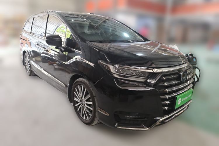 Used Honda Elysion 2022 2.0L eHEV Luxury Edition Front Right 45 Deg