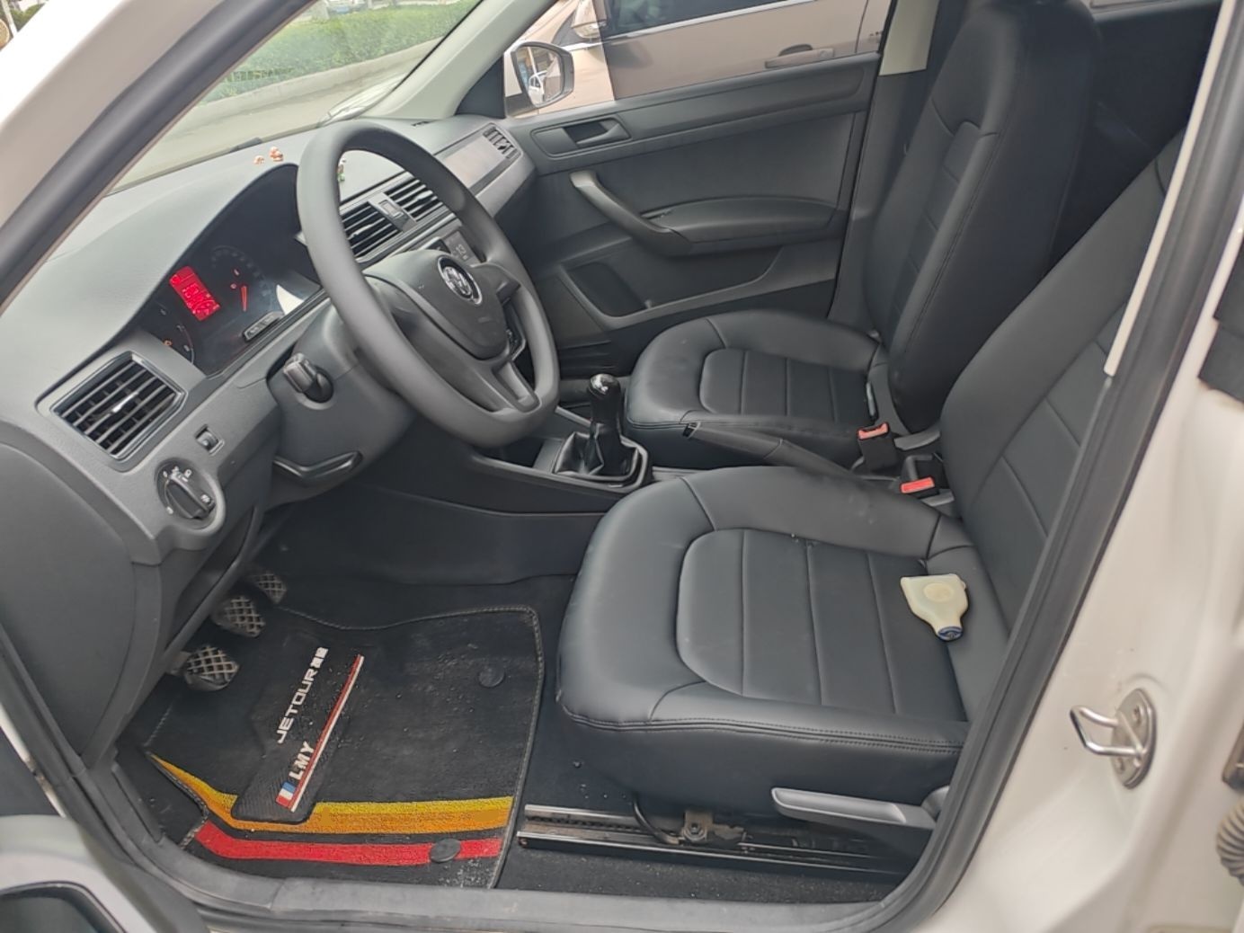 Interior delantero