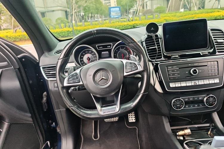 Used Mercedes-Benz GLE AMG 2015 AMG GLE 63 4MATIC
