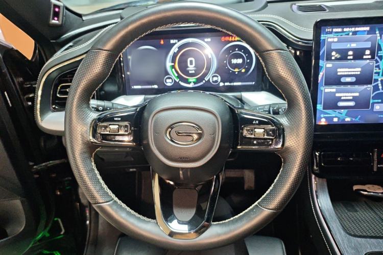 Used GAC Trumpchi GS8 2024 Dual-Motor Series 2.0TM Two-Wheel Drive Premium Edition