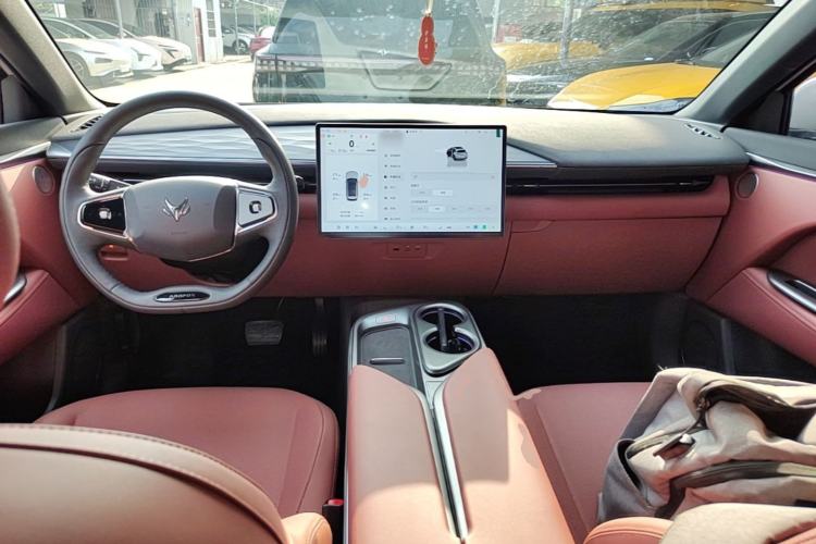 Used ARCFOX Alpha T5 2026 Model Range-Extended 1215 Yuanjing Smart Driving Version
