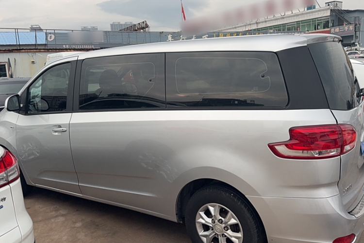 Used SAIC MAXUS G10 2015 2.0T Automatic Anniversary Edition
