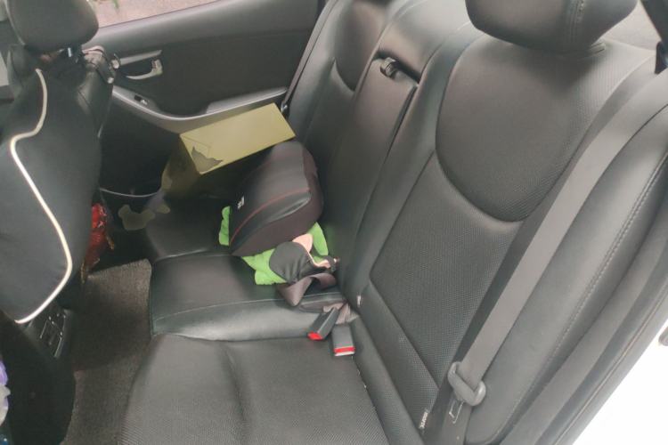 Used Hyundai Elantra (5th Generation / Langdong) 2015 1.6L Automatic Luxury Model
